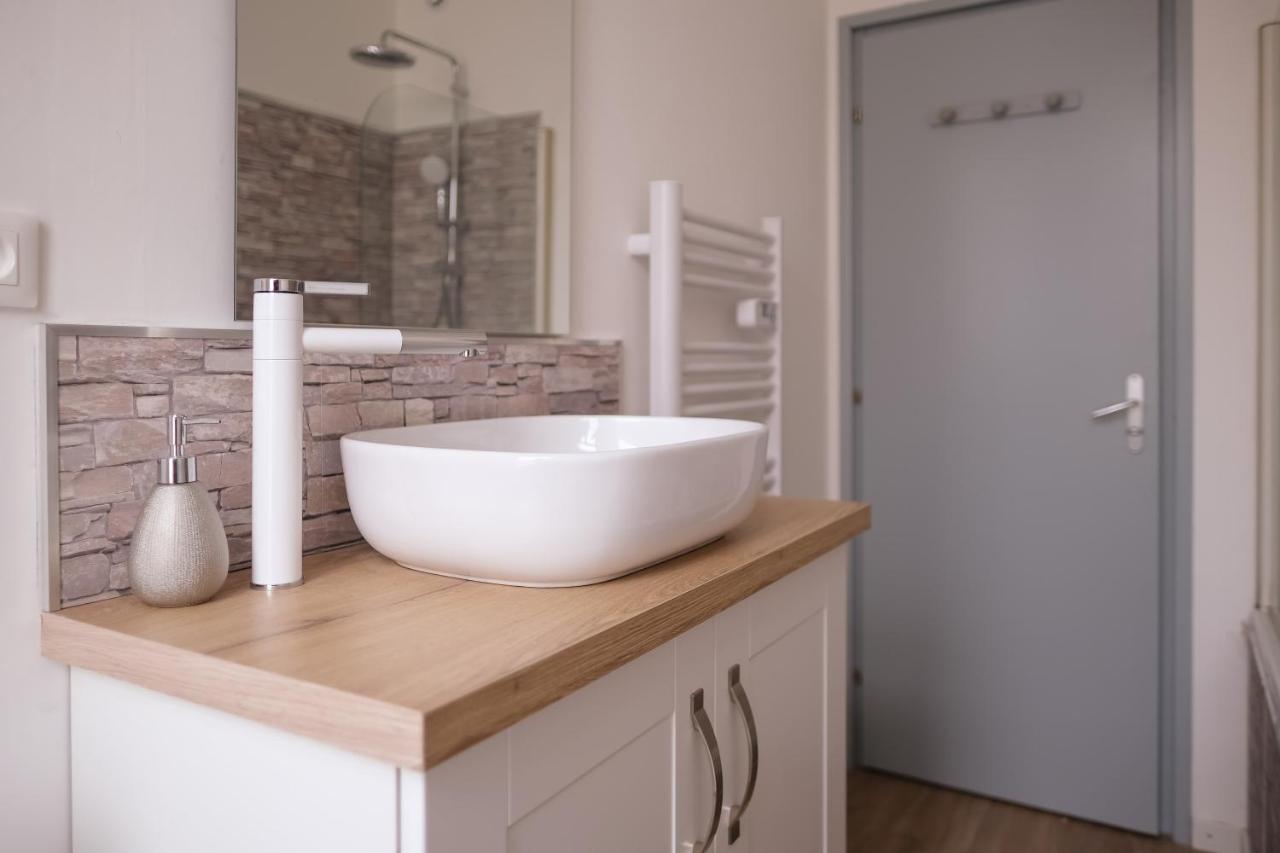 Appartement - Parking Prive Gratuit, Proche Centre-Ville Et Gare De Saint-Omer Сент Омер Екстериор снимка