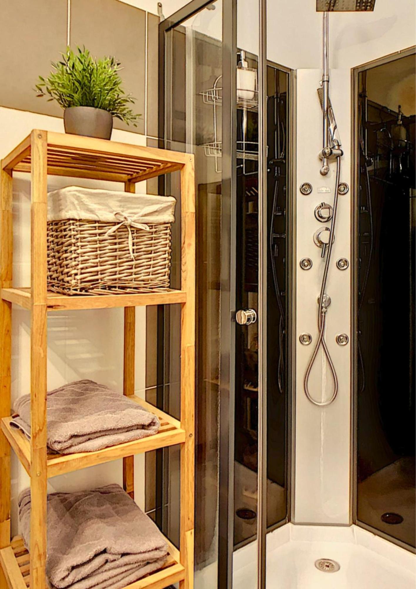 Appartement - Parking Prive Gratuit, Proche Centre-Ville Et Gare De Saint-Omer Сент Омер Екстериор снимка