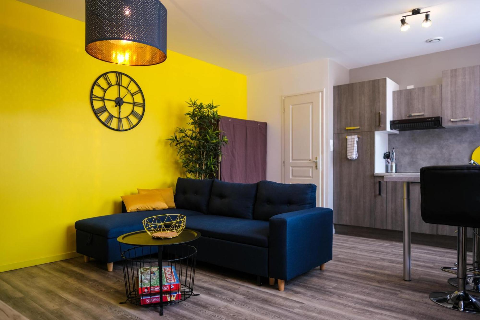 Appartement - Parking Prive Gratuit, Proche Centre-Ville Et Gare De Saint-Omer Сент Омер Стая снимка