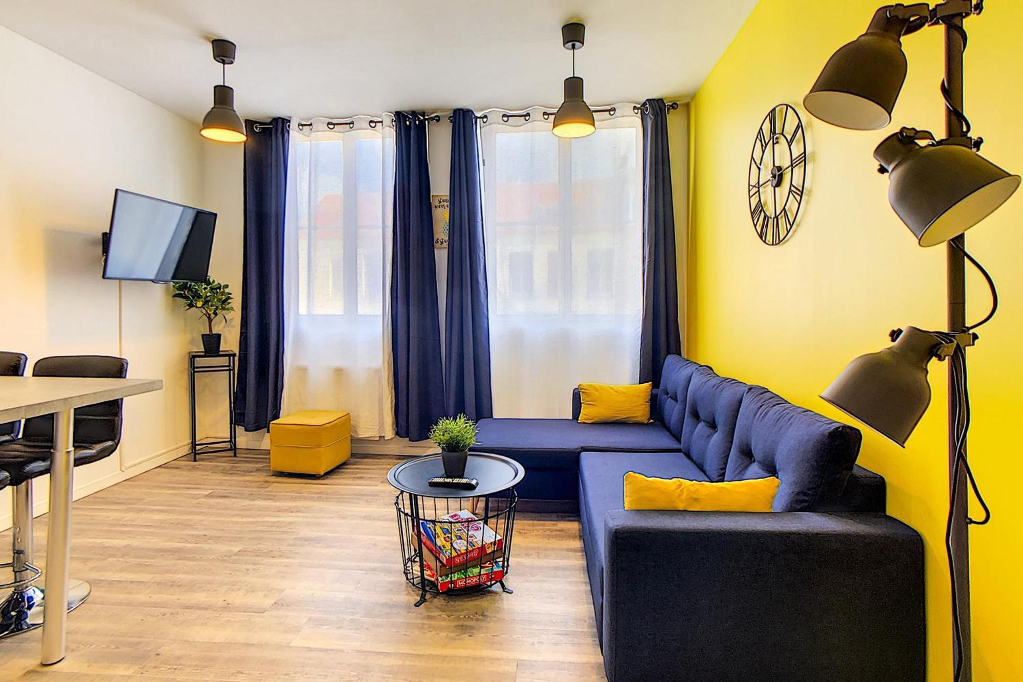 Appartement - Parking Prive Gratuit, Proche Centre-Ville Et Gare De Saint-Omer Сент Омер Екстериор снимка