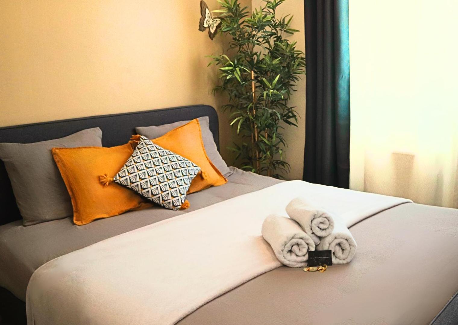 Appartement - Parking Prive Gratuit, Proche Centre-Ville Et Gare De Saint-Omer Сент Омер Екстериор снимка